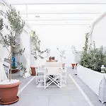 Iokasti Fira (Santorini)
