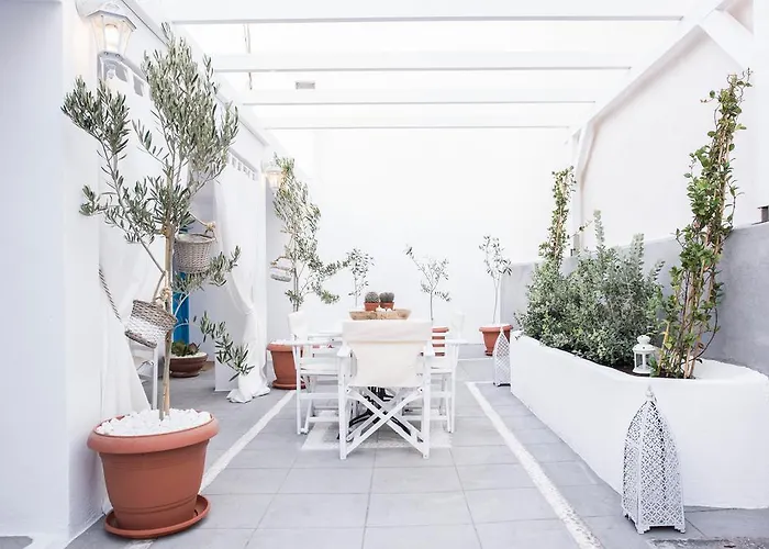 Iokasti Fira (Santorini)