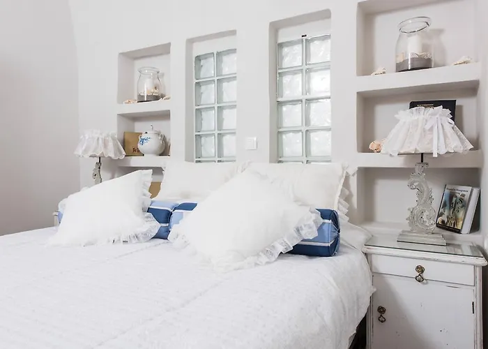 Iokasti * Fira (Santorini)